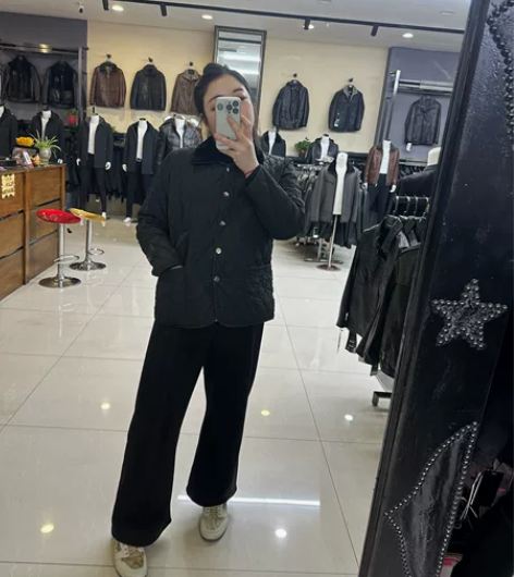 加绒阔腿裤。150斤以内能穿。去年买的，今...