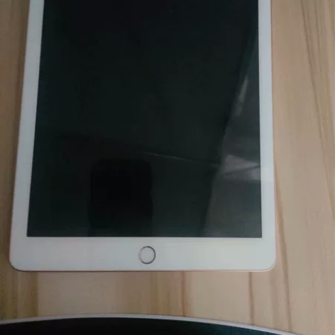 二手 ipad2019款 10.2寸 95...