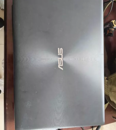 出售一台梦幻西游搬砖用的第4代i7华硕的飞...