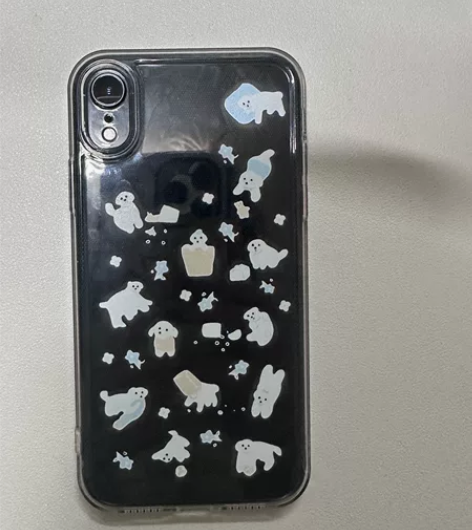 女大学生出xr  128g自用 不出手机贩...