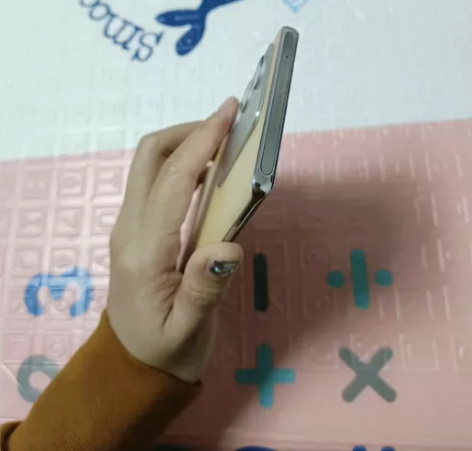 vivo，S16刚买了新手机，可以送手机壳...