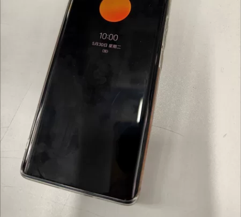 x90pro? 512刚过保几天成色挺新的...