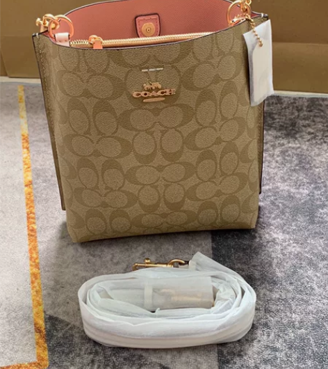 闲置二手正品coach蔻驰mollie水桶...