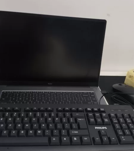 9.9新小米/红米电脑，15.6寸。买了3个月，没怎么用放在...