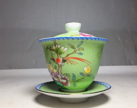 粉彩茶盏 粉彩也叫@@##软彩@@##,是...