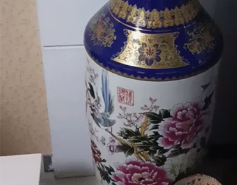 景德镇大瓷瓶一对，高1.4，承德自提，不出...