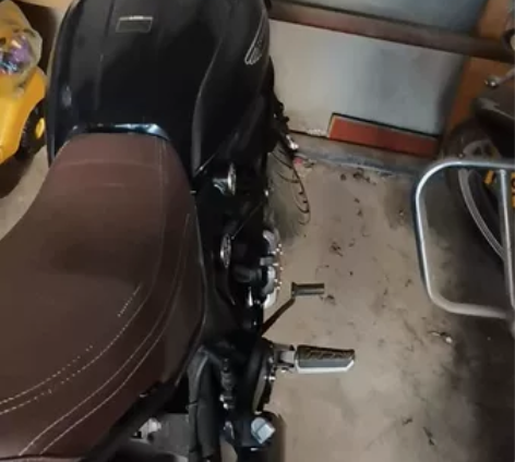 小复古摩托车125排量，平时代步骑，手续齐...