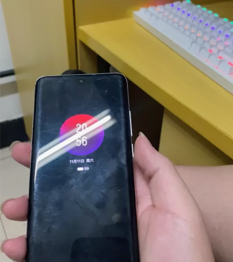 ?魅族18，8+128g正常使用正常花盆屏...