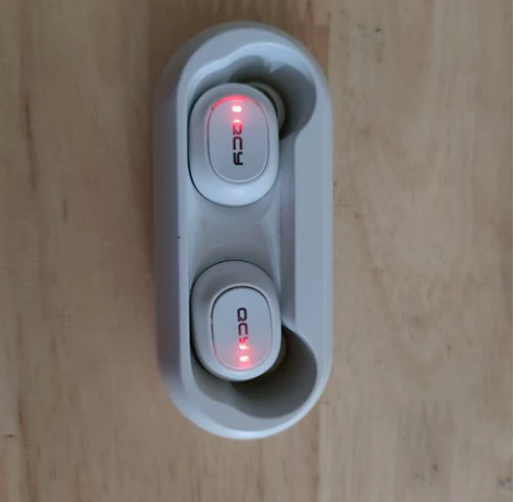 qcy t1c 左耳充电有点接触不良，耳机...