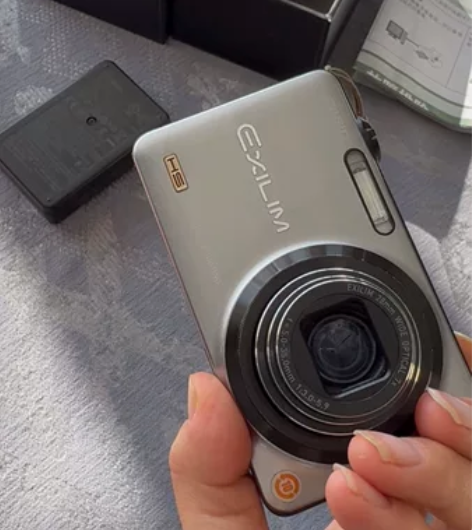 卡西欧照相机ex-zr10，成色自己看，非...