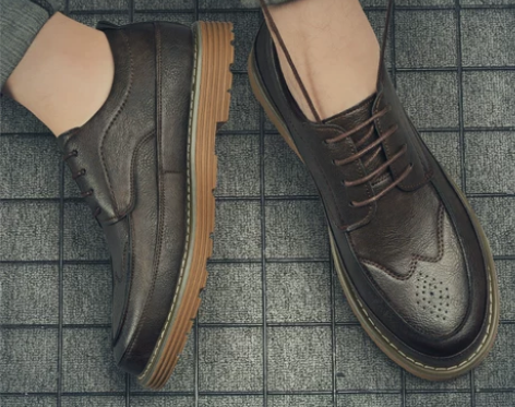 休闲皮鞋男布洛克秋季新款商务韩版鞋子工装百...