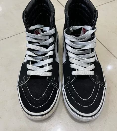 VANS万斯女款高帮36码,门店买成四百多...