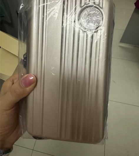 全新星巴克行李箱年度特别款金色Mini 感...
