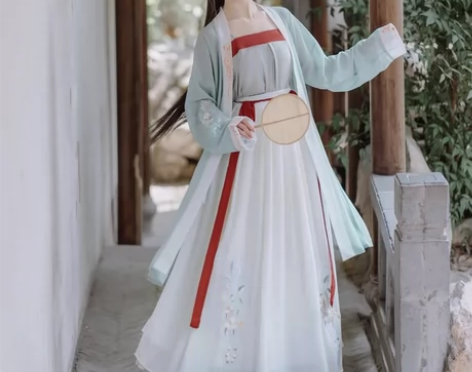 穿一次洗一次，时间太久了找不到购买记录，没...