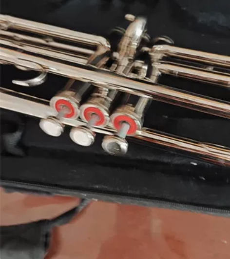 降B调百灵小号几乎全新轻微使用痕迹无磕无碰...