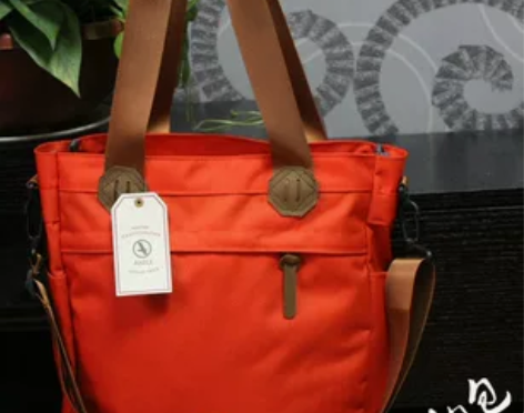 包邮出口日本法国大牌斜挎包，单肩包，手拎包...