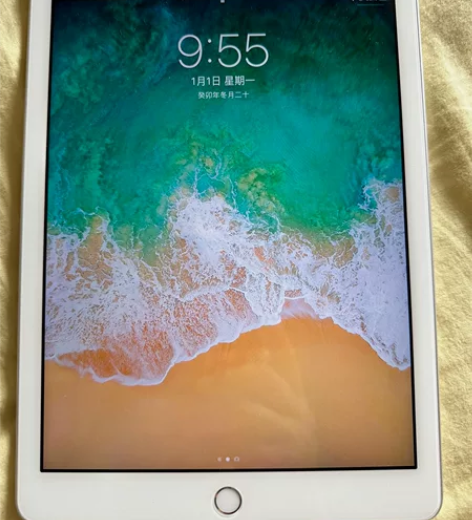 ipad7代原128g wF加插卡版，苹果...