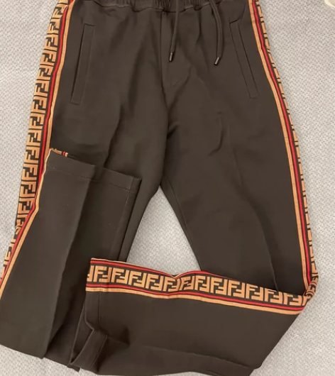 男款 运动裤 休闲裤 全新带吊牌 如图 腰...