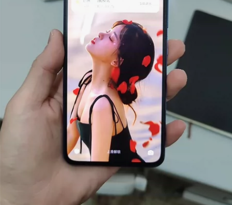 小米11青春版，900入手一个月，放假了想...