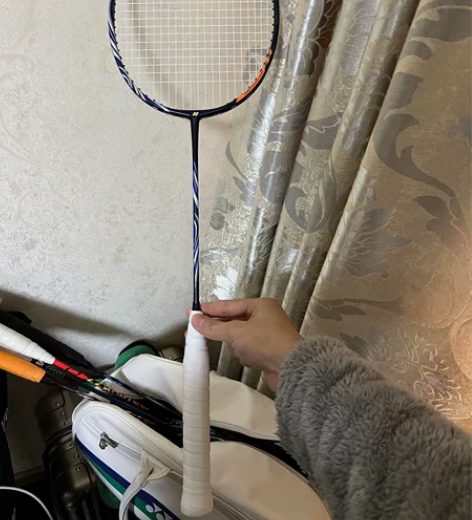 尤尼克斯4u5蓝色100zz，ch专卖店版...