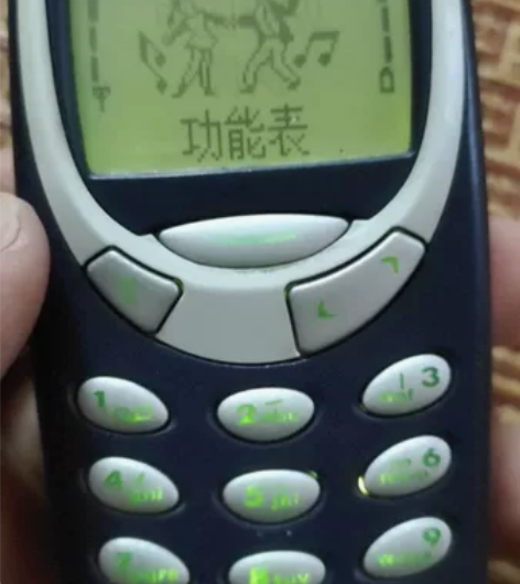 诺基亚3310老手机，如图所示，机码合一，...