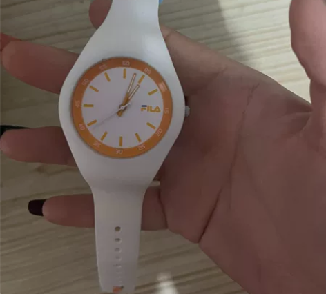 斐乐果冻手表橙色全新没有瑕疵，带过两三次左...