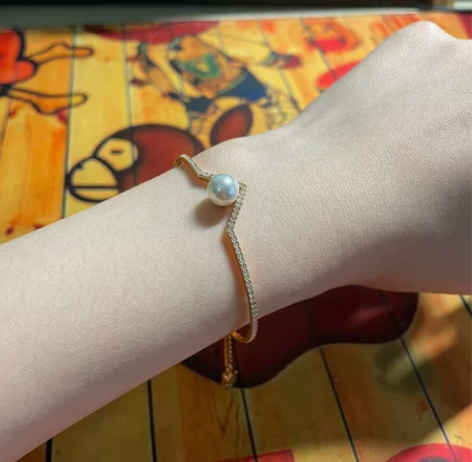 施华洛世奇手镯忘了在哪个平台买的了，20年...