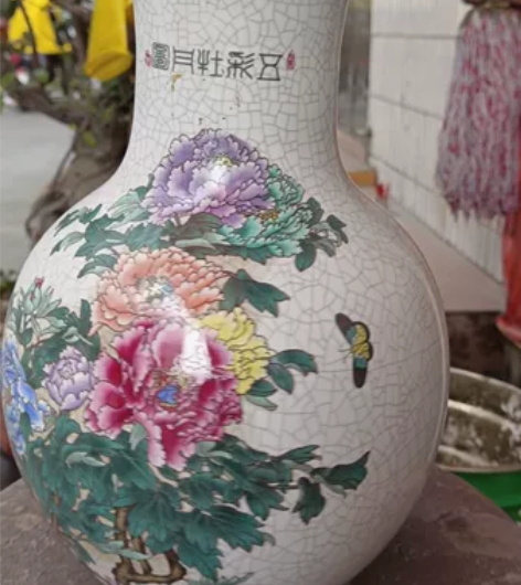 早期景德镇花瓶，冰裂纹，纯手工绘画，做工精...