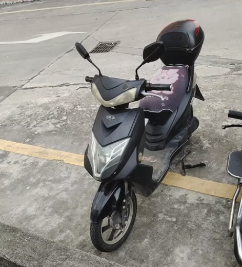 五羊电动车，60伏，带电池转让，单人继航5...