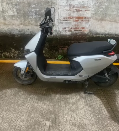 急出九号m80c 基本新车一样 感兴趣的话...