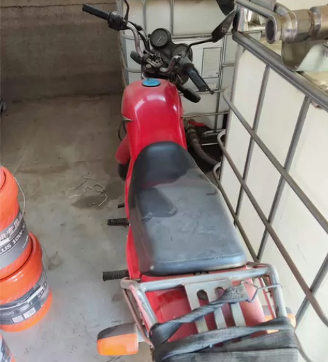 雅马哈摩托车，需要的找我  1863178...