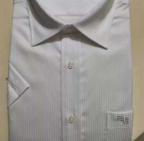 白色男士短袖衬衫41码，175/96，两件...