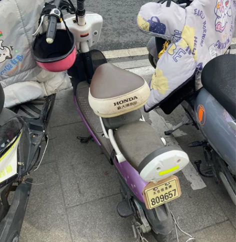 本田电动车 续航20公里 自己去换个电池，...