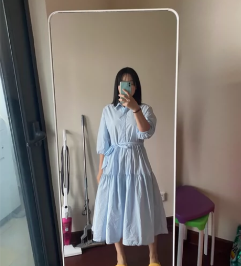 法式简约气质衬衫裙全棉淡蓝奶白连衣裙泡泡袖...