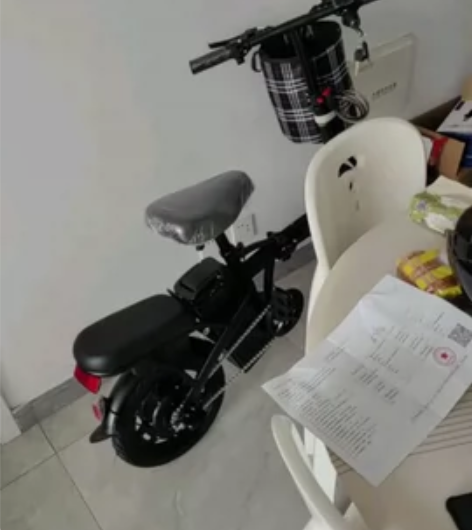 在京东下货的 由于读书需要 需要个更大的电...