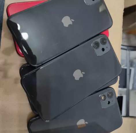 苹果11原装拆机壳，外观八成多新 中框有小...