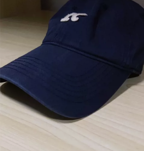 卡帝乐鳄鱼棒球帽 蓝色，有明显使用痕迹  ...