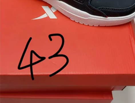 特步男板鞋，断码处理40.41.43码咨询...