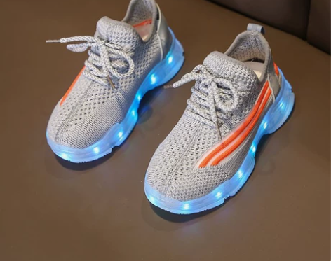 回力夏季童鞋发光椰子鞋男女亮灯鞋usb充电...