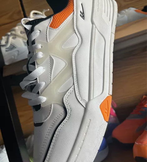 回力板鞋28出,全新 感兴趣的话点“我想要...