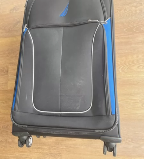 NAUTICA 诺帝卡大拉杆箱，很能装，出...