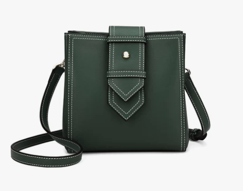 9.5成新,背出去不超15次,堆放起来,有...