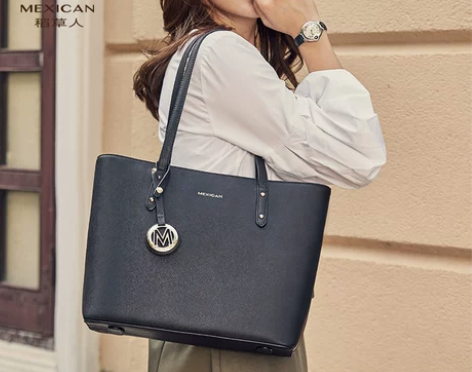 稻草人包包2021新款潮单肩包手提包大包时...