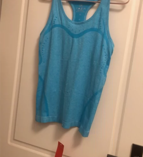 岚纹健身瑜伽服，全新有吊牌，L码，售出不退...