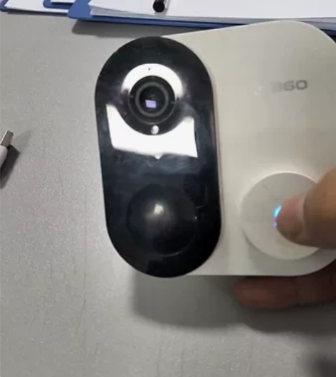 360可视对讲门铃，手机下载和家亲APP就...