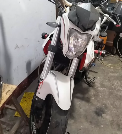 15年6月份黄龙300安全骑行二万七千公里...