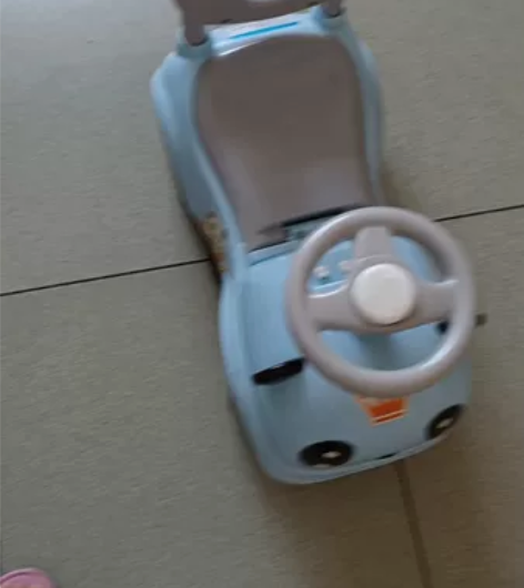 儿童扭扭车1-3岁宝宝滑行车带音乐男女四轮...