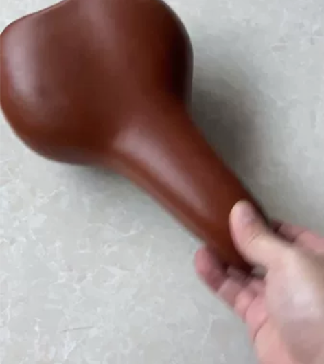 上海永久座，车座，只卖车座。我本人有点胖，...