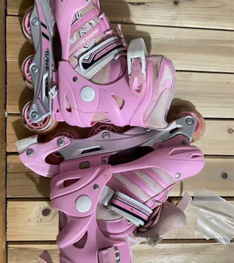 出一双旱冰鞋 以前买的，后来滑的不多，现在...