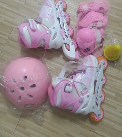 全新可调滑轮溜冰鞋(39一42码)，一次都...